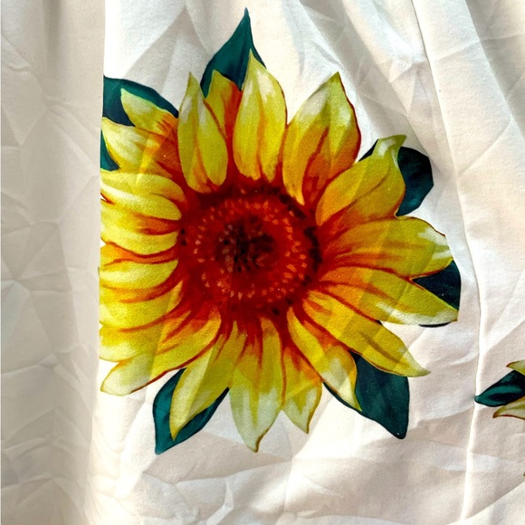 Peasant Dress in Size Large with yellow sunflowers 🌻 over a white background. - Picture 3 of 10